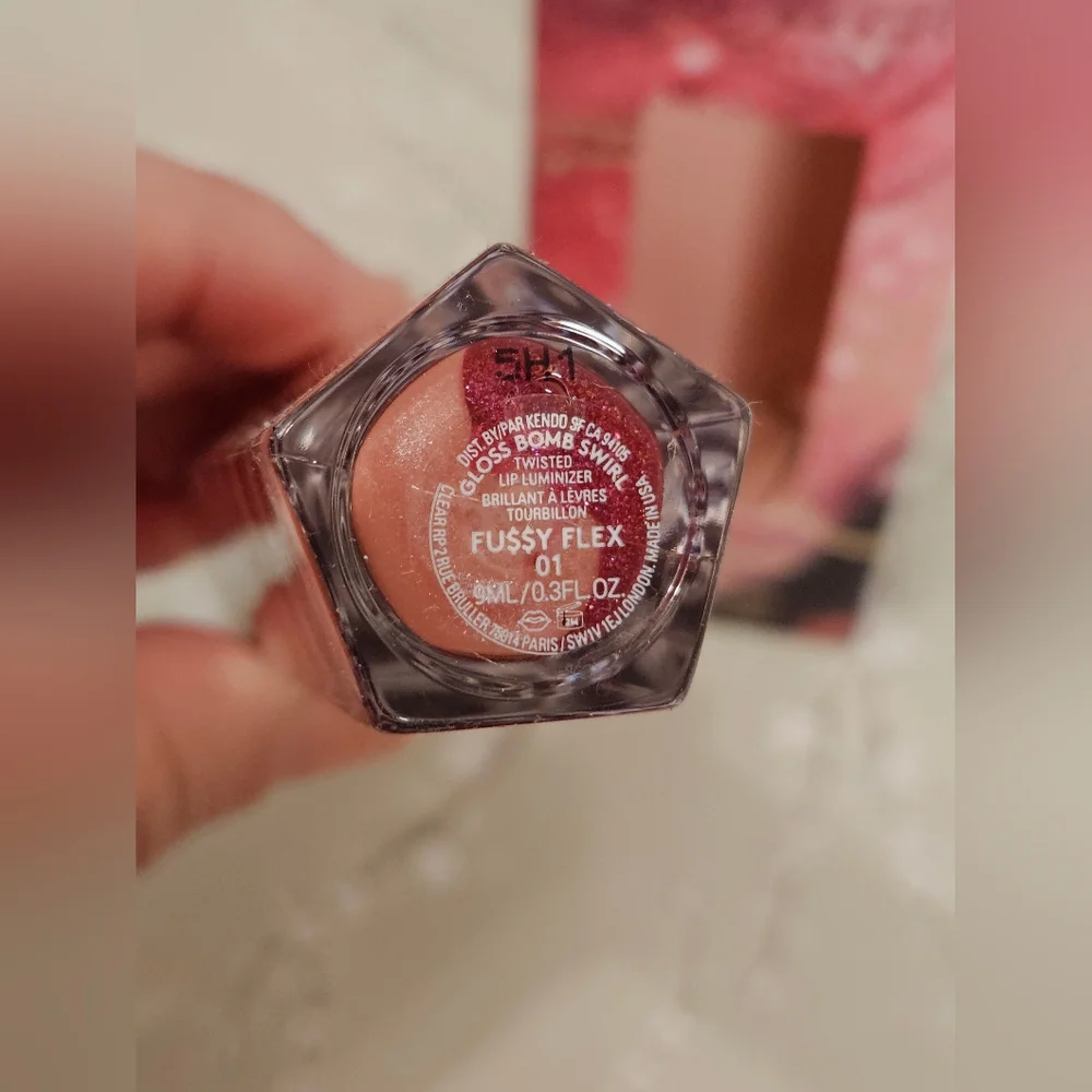 Fenty Beauty Gloss Bomb Swirl Fussy Flex New - Picture 6 of 6